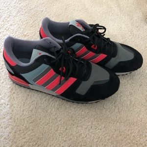 Men’s Adidas Sneakers